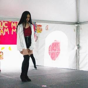 Meet your Posher, Crystal